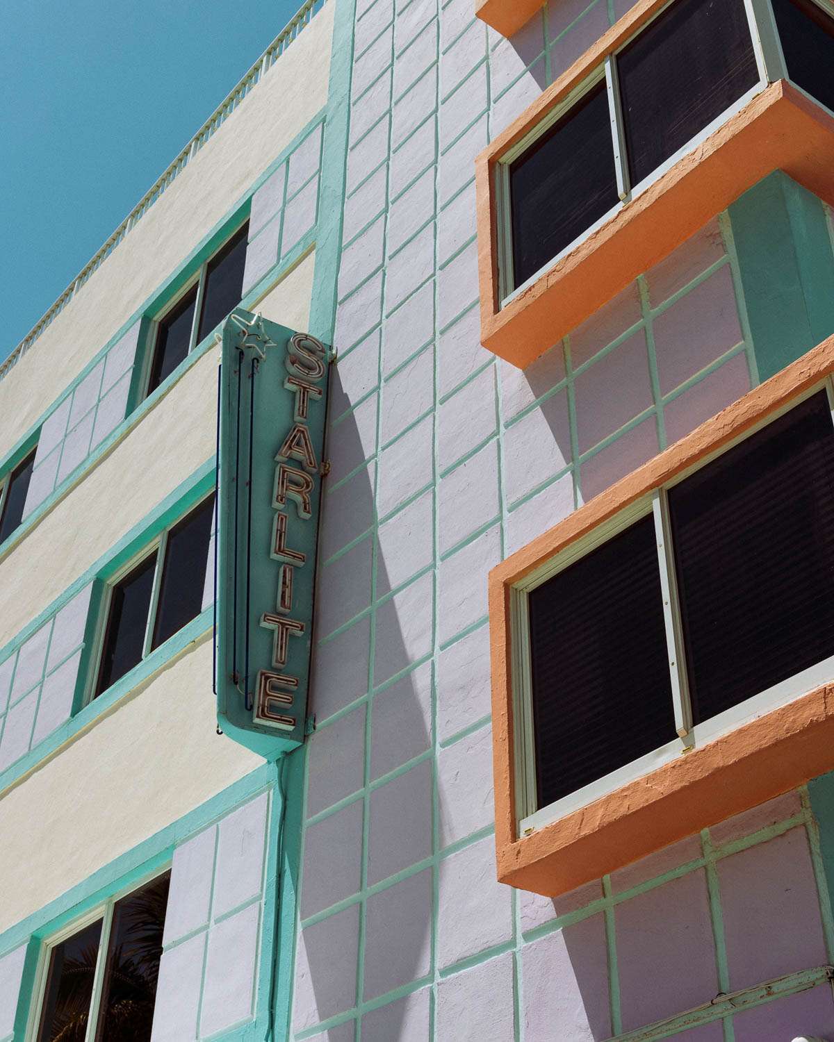 Rachel Off Duty: Art Deco Architecture in Miami